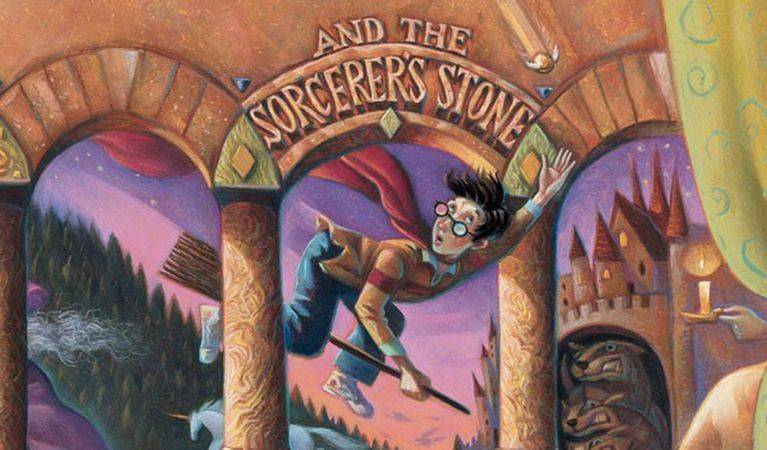 三百万元！《哈利波特与魔法石》初版拍卖成交